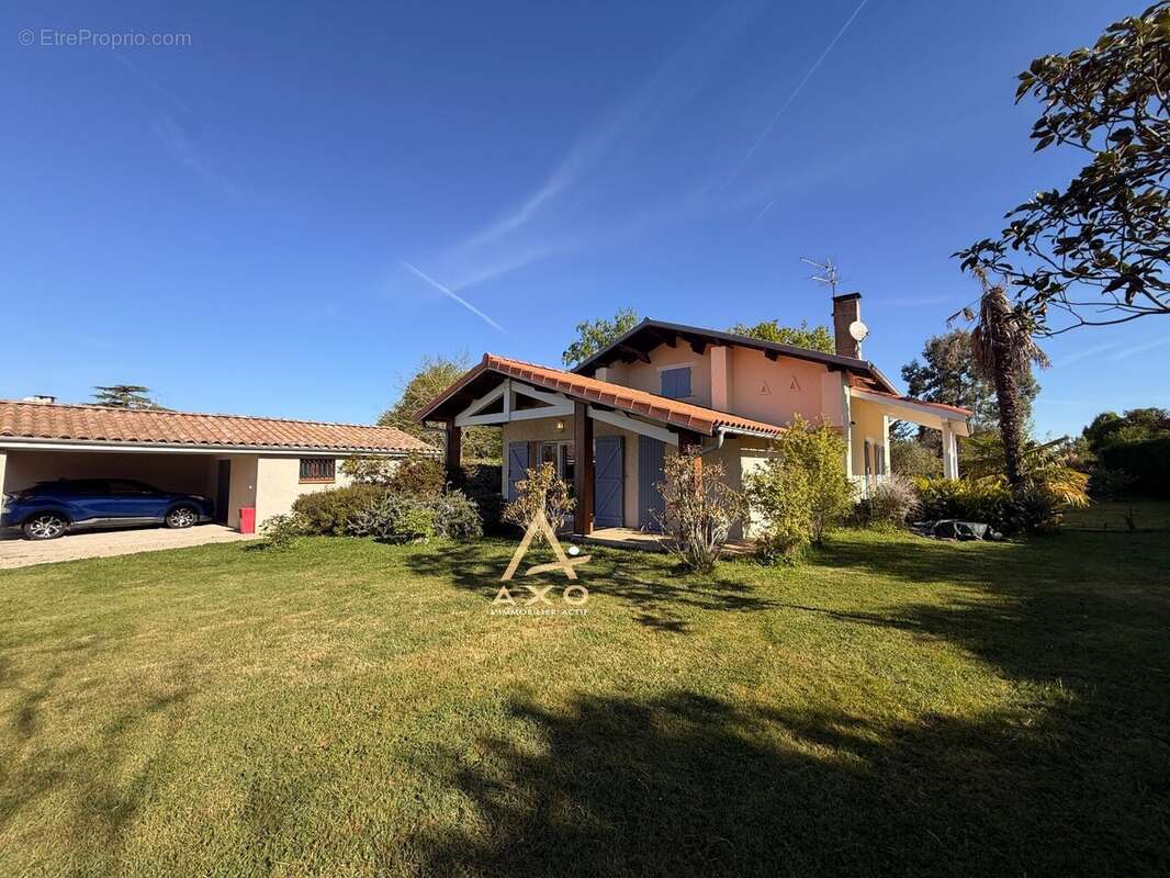 Maison à SAINT-GENIES-BELLEVUE