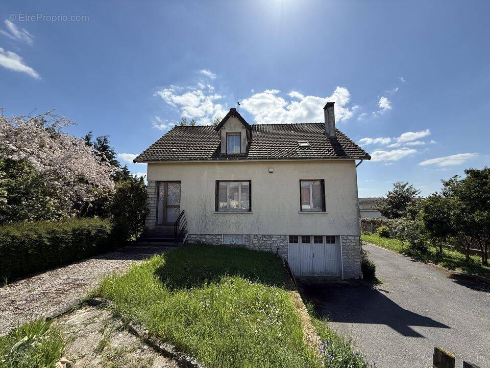 Maison à CHENOISE
