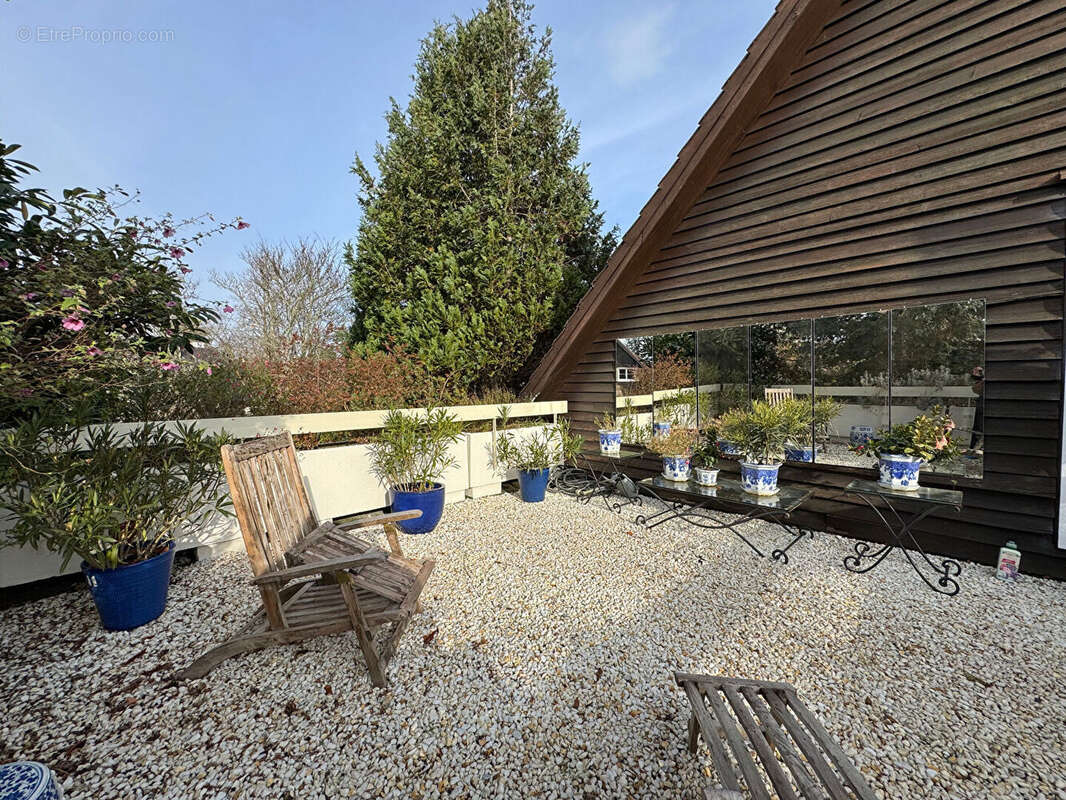 Maison à SAINT-NOM-LA-BRETECHE