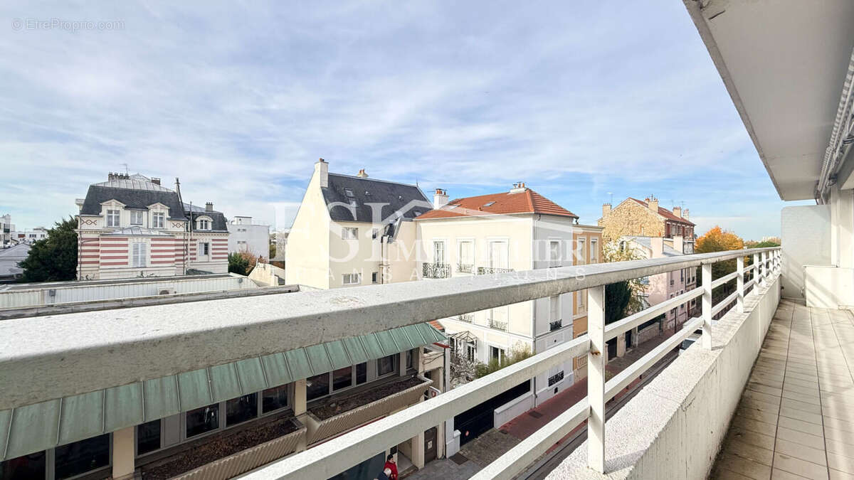 Appartement à ENGHIEN-LES-BAINS