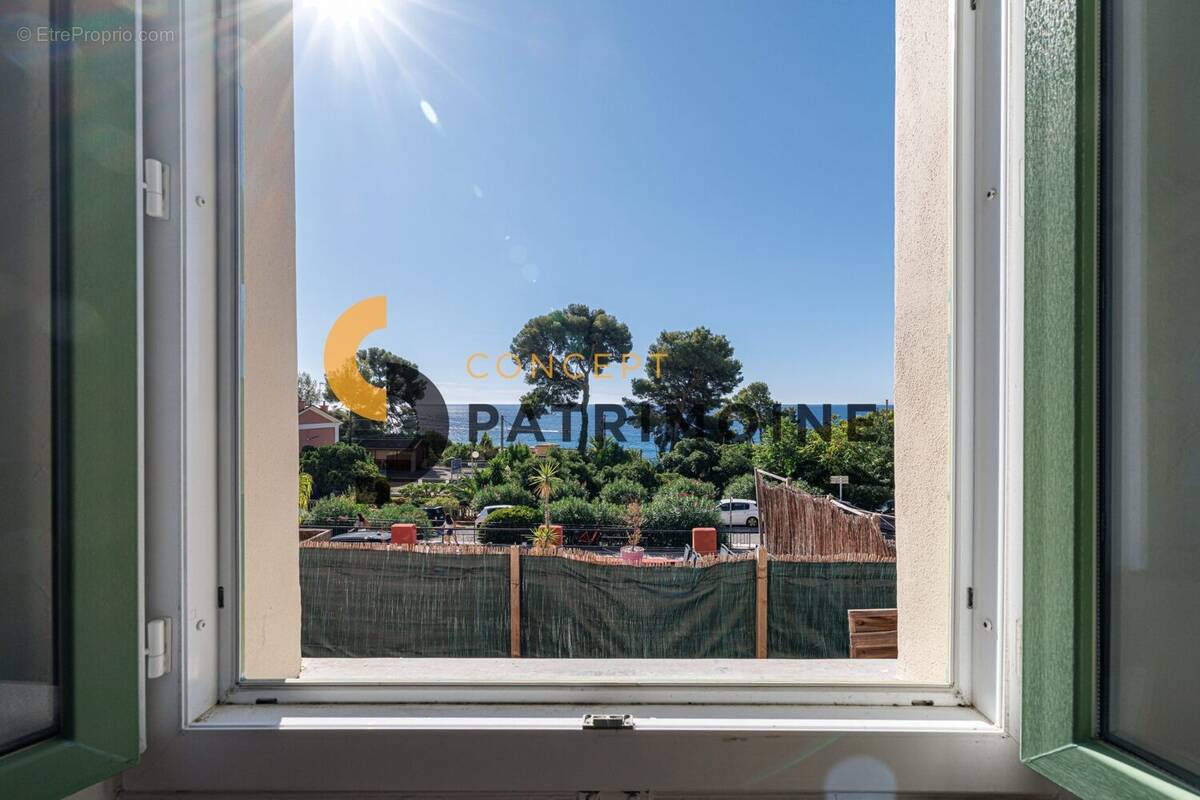 Appartement à EZE