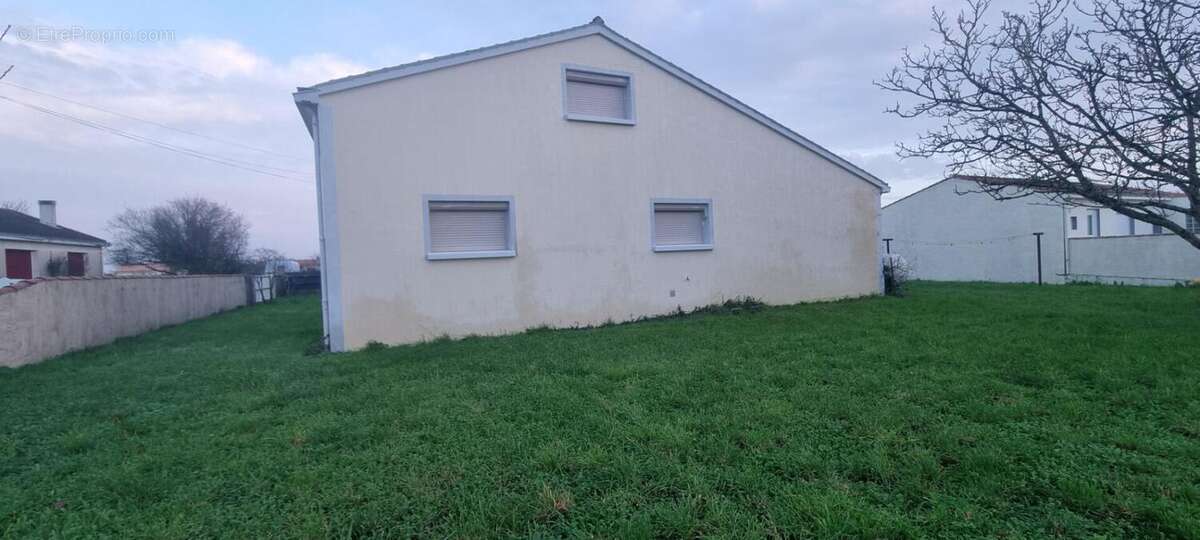 Maison à ANGLES