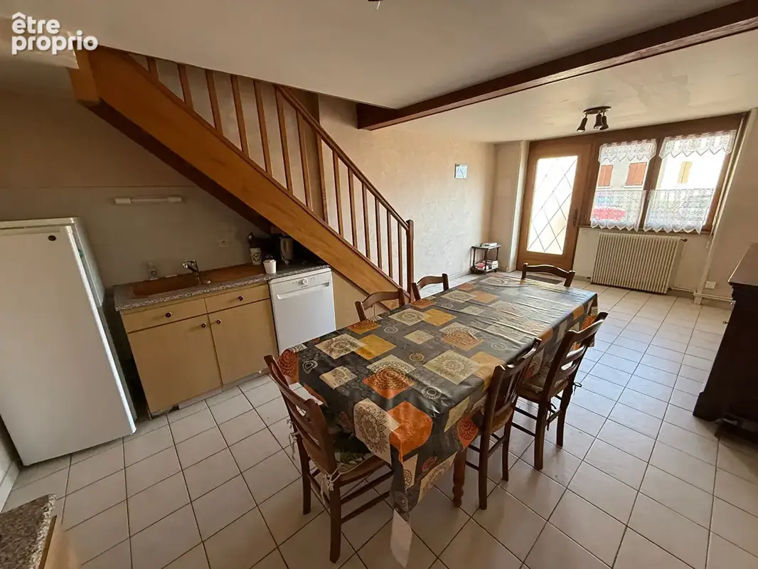 Maison à RENAISON
