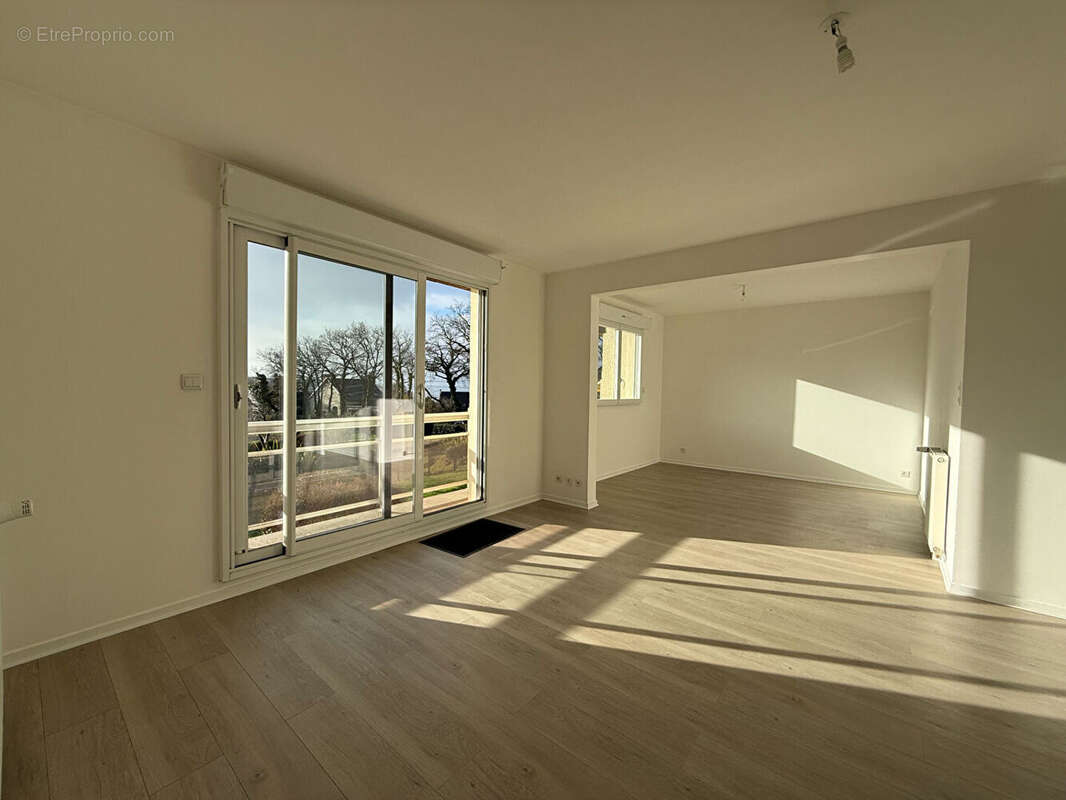 Appartement à LE RELECQ-KERHUON