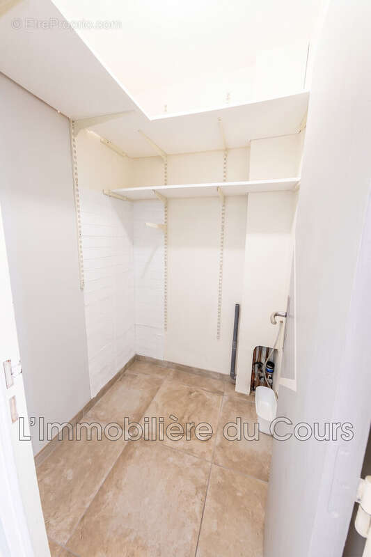 Appartement 97 m² à Martigues  - photo 5