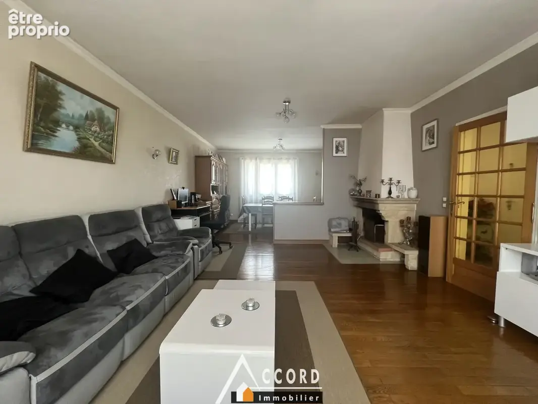 Maison 6 pièces 140 m2 - photo 2