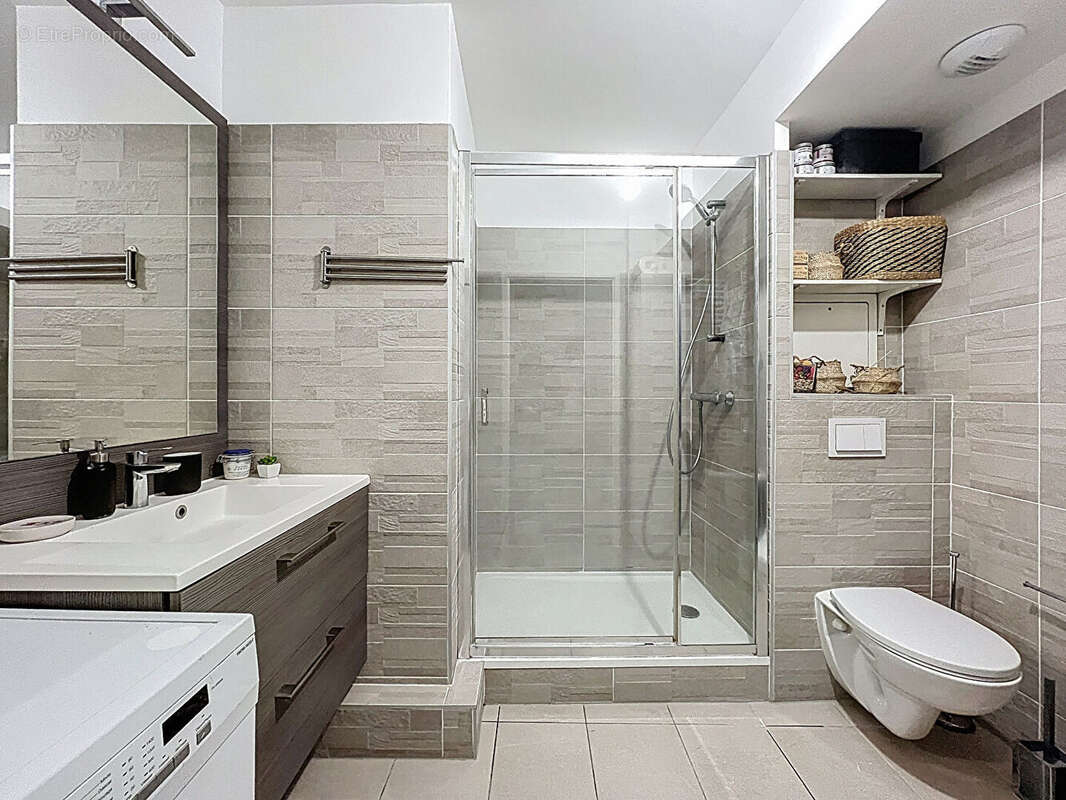 Appartement à SURESNES