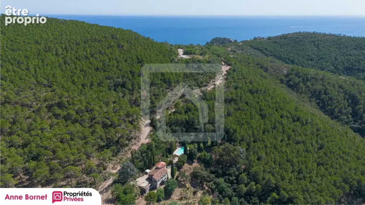 Bastide 7 pièces avec piscine et terrain de 13000 m2 - Massif de l'Estérel - photo 18
