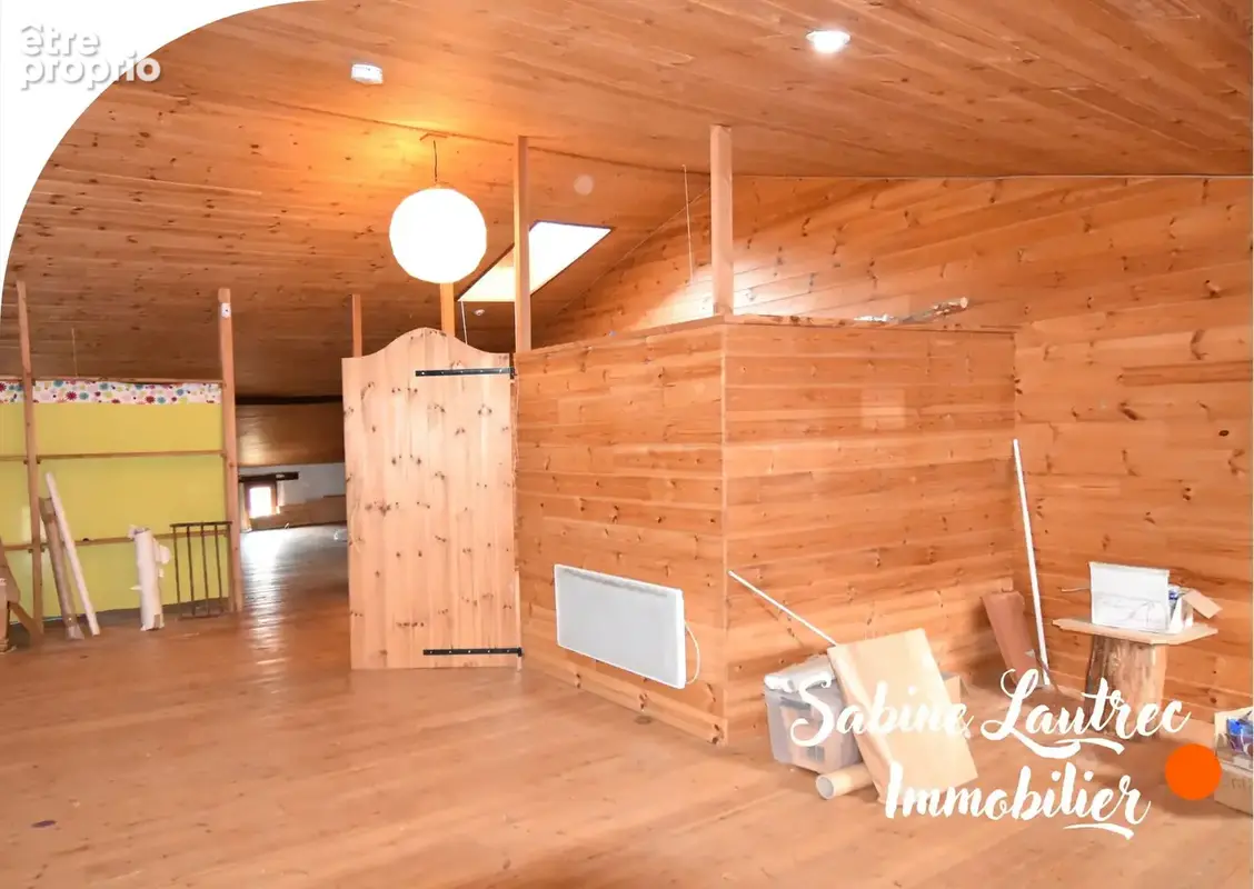 Maison de village de 208 m2 au cœur de Lautrec   beaux volumes et garage - photo 6