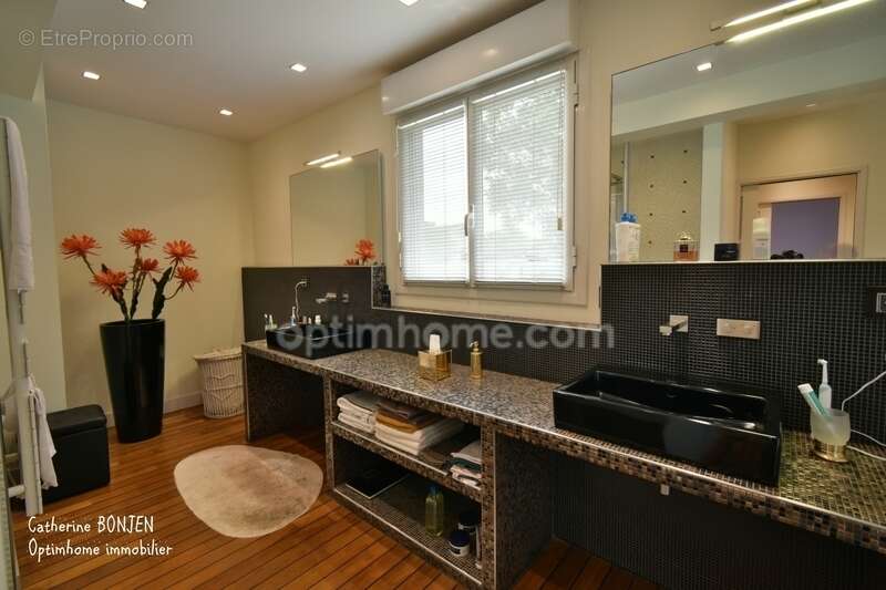 Maison à BLANQUEFORT