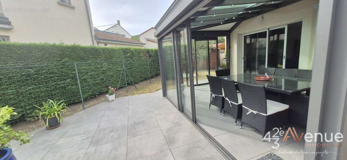 Maison 107 m² à Saint-Etienne  - photo 6