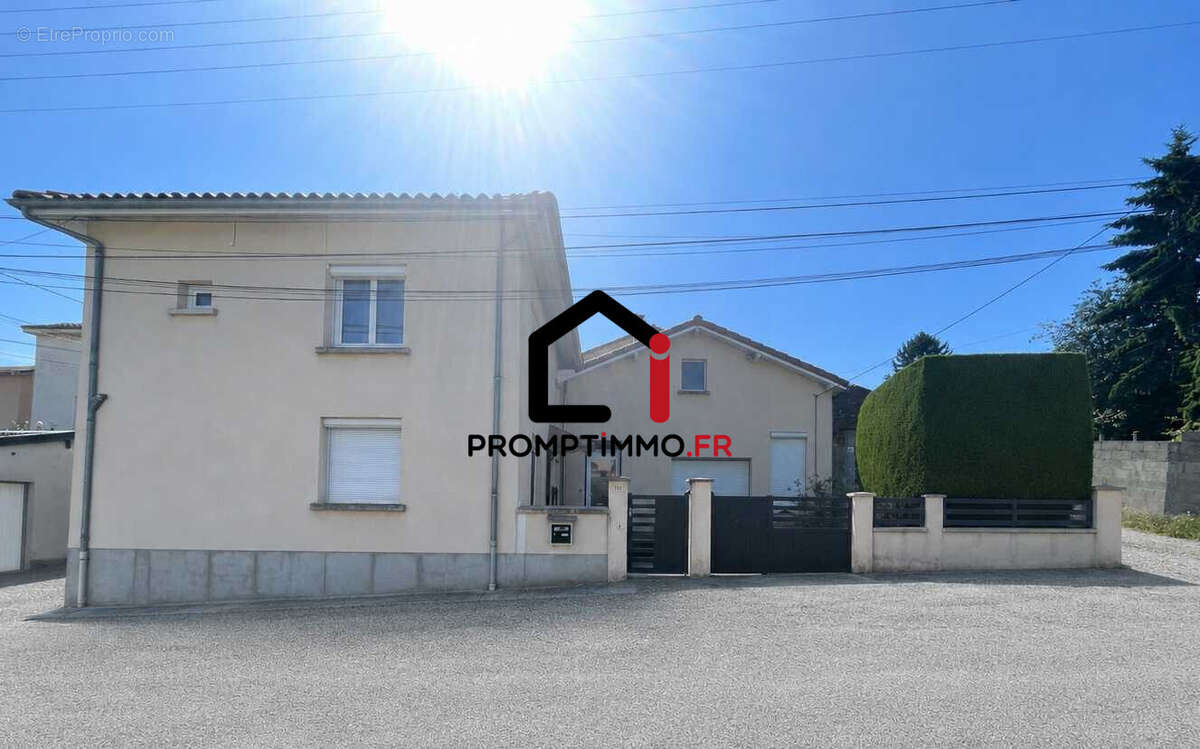 Maison à PANISSIERES
