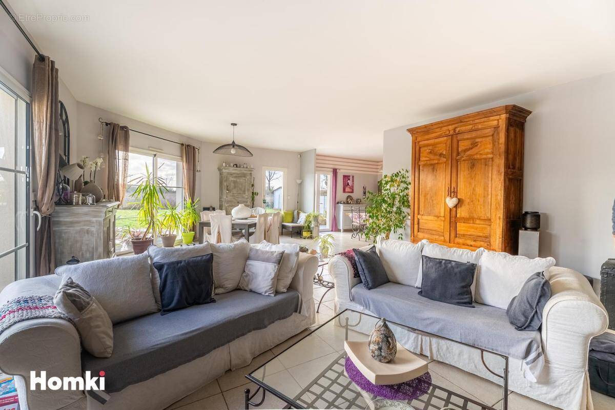 Maison à SAINTE-EULALIE