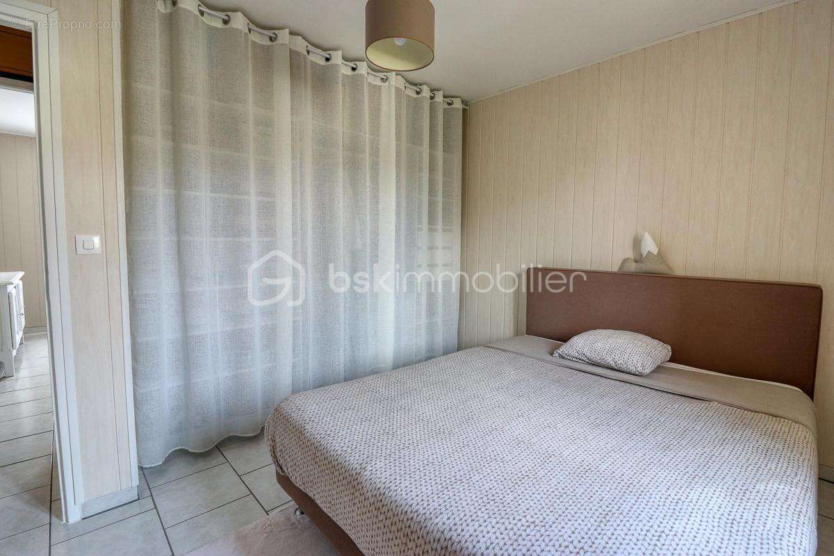 Maison à LACHAPELLE-AUX-POTS