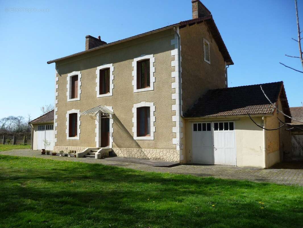 Maison 160 m² à Saint-Maur  - photo 14