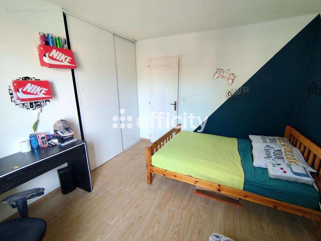 Maison 133 m² à Perignac  - photo 10