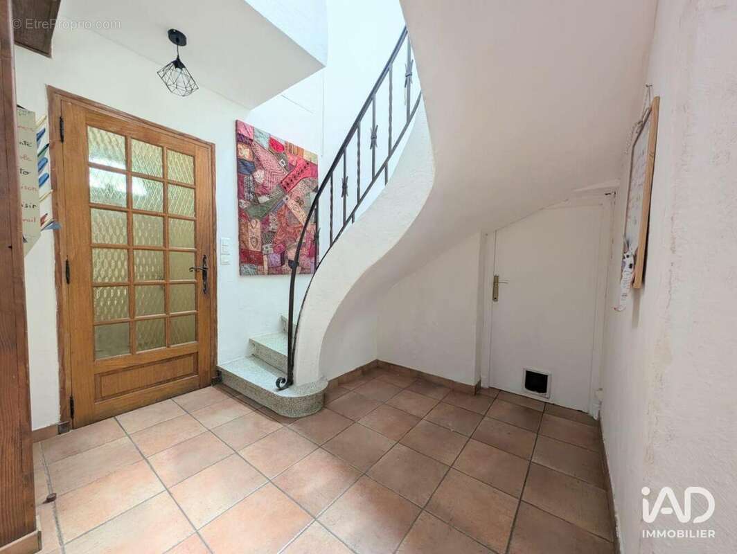 Maison 80 m² à Villeneuve-La-Riviere  - photo 4