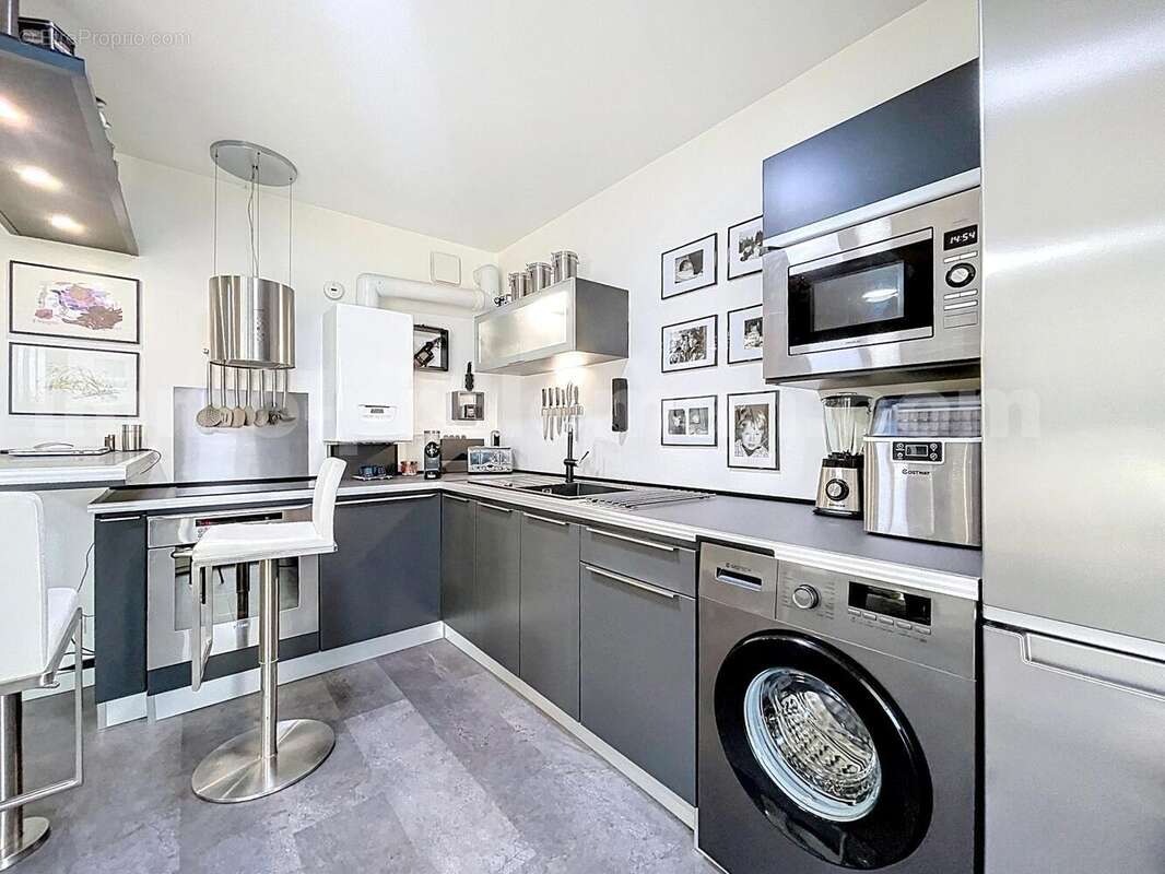 Appartement_T3_Annemasse_Genève_Ceva_tramway_Suisse_investissement_hyper_centre_Séjour_cuisine_ - Appartement à ANNEMASSE