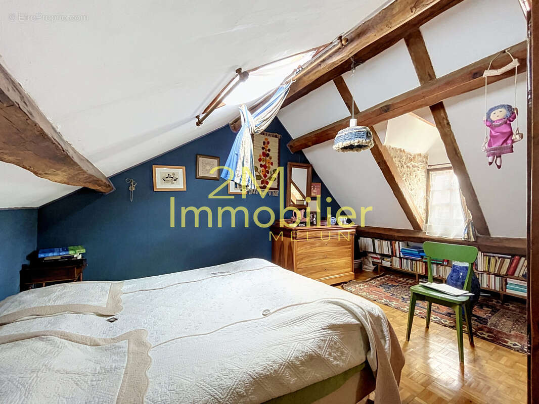 A vendre - maison de caractère - photo 8