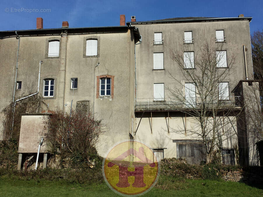 Maison à ORADOUR-SUR-VAYRES