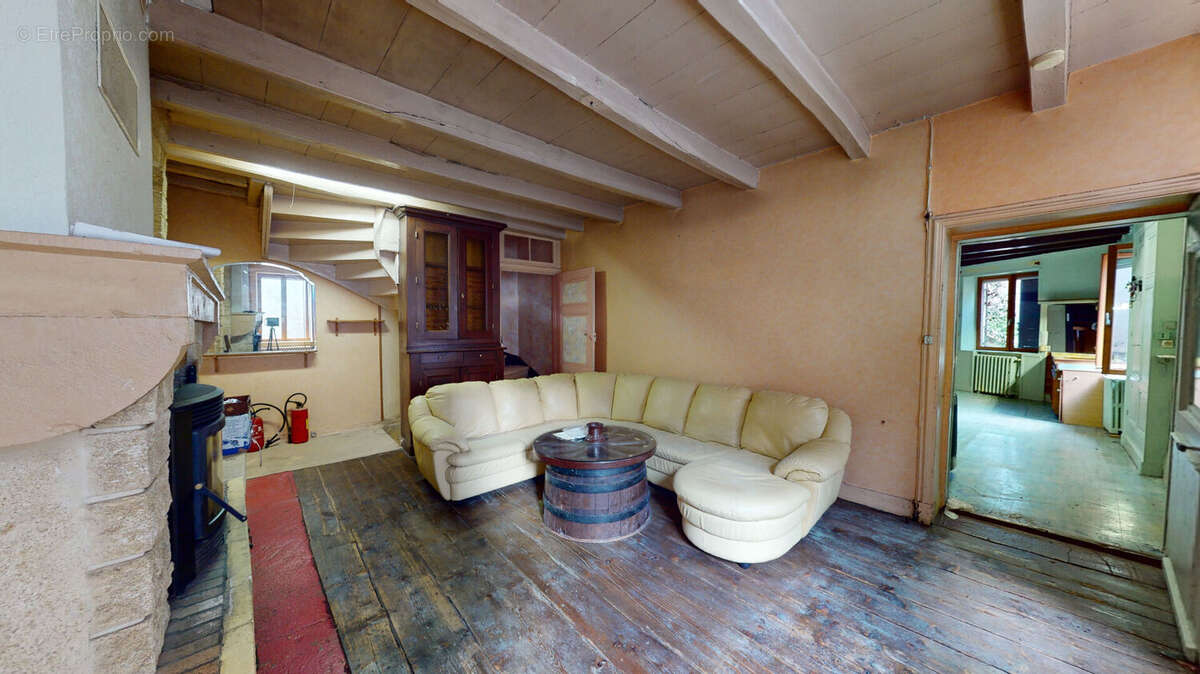 Maison à BOYEUX-SAINT-JEROME