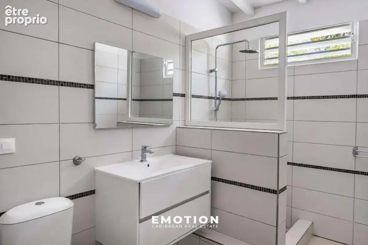 Villa T4 - 105 m2 + appartement T2 indépendant - 46m2 Petit-Bourg, Guadeloupe Le Cabinet EMOTION - photo 8