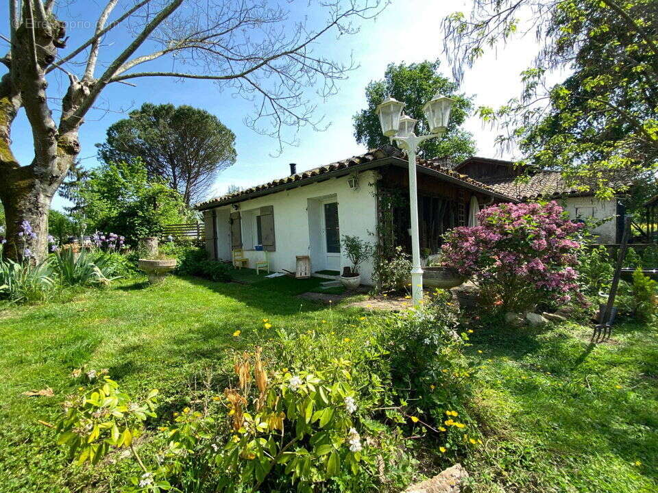 Maison à CAZAUBON