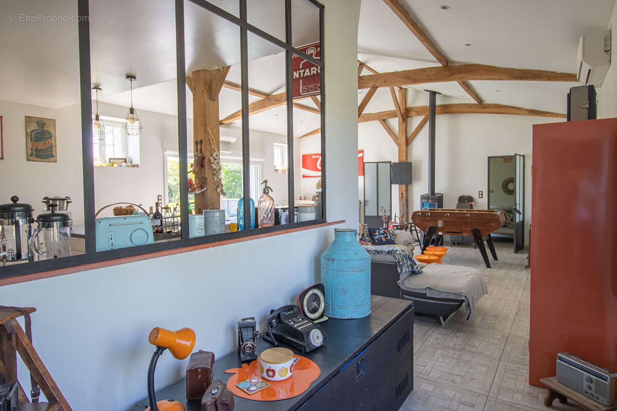 Maison à CHATEAUNEUF