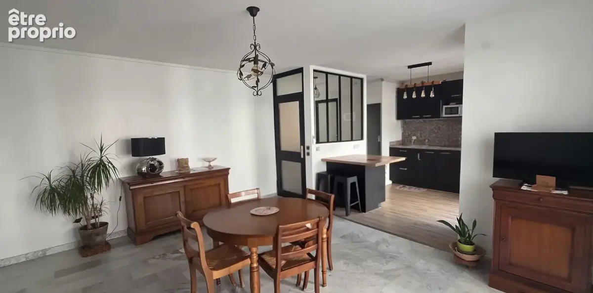 À vendre   Appartement F2 lumineux avec balcon, cave et parking privé - photo 2