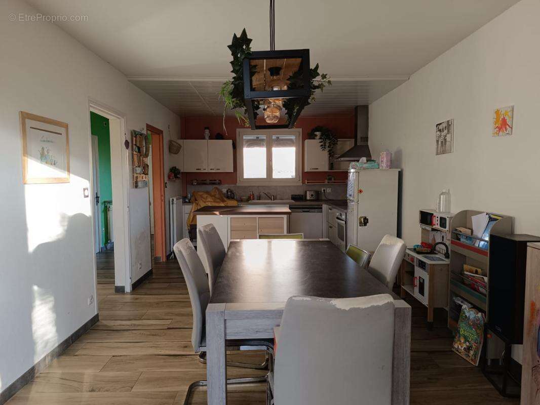 Maison à GUILHERAND-GRANGES