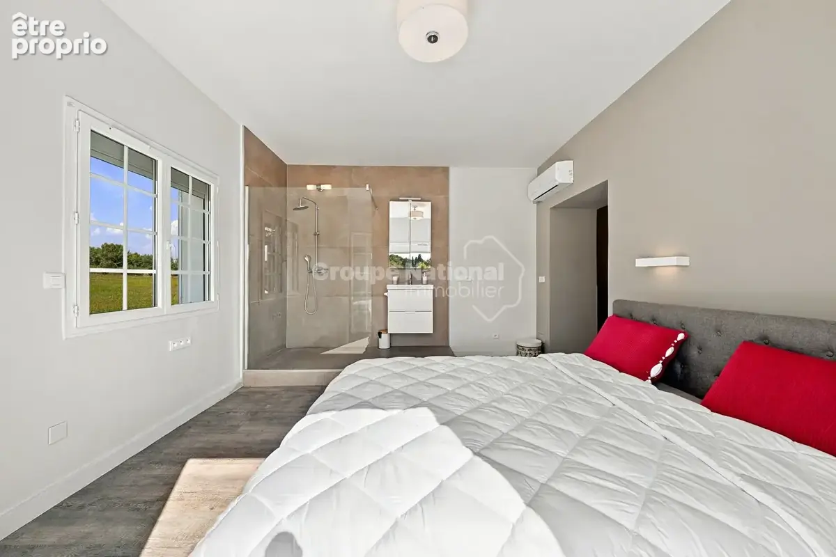 Maison Saint Drezery 7 pièce(s) 222 m2 avec piscine et annexes - photo 7