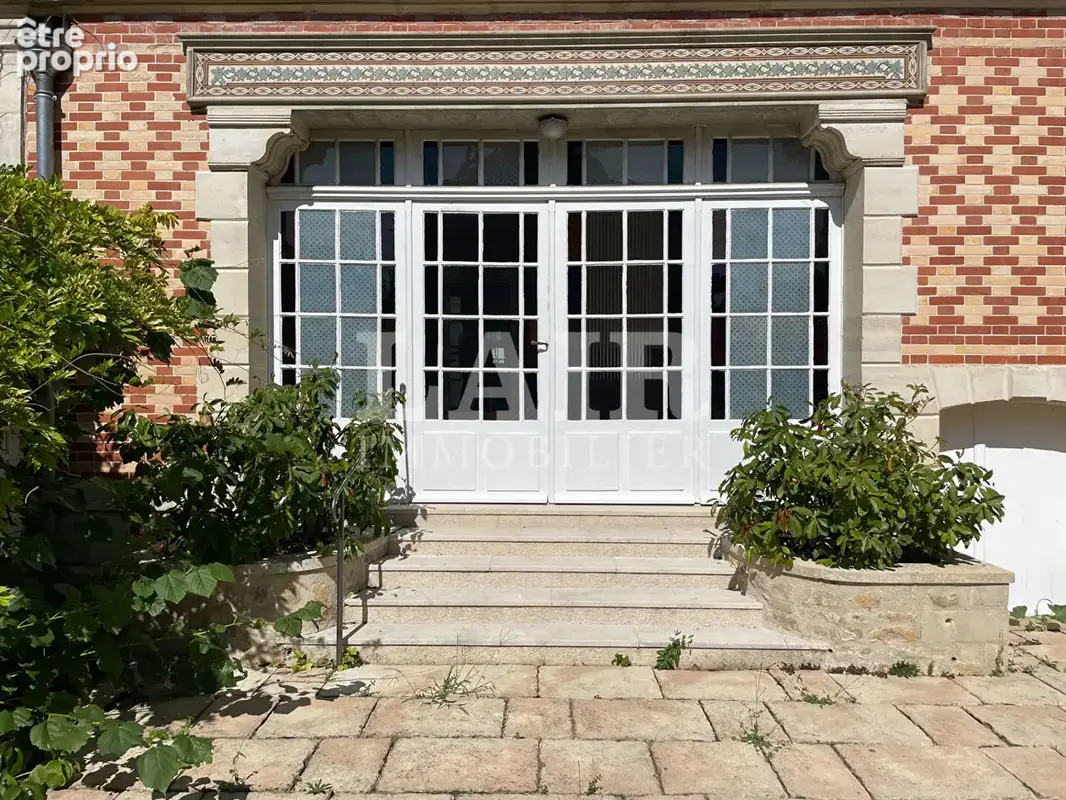 Demeure de charme à vendre sur Mamers, réf B15565 - photo 2
