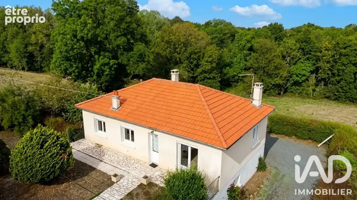 Photo 1 - Maison à VASLES