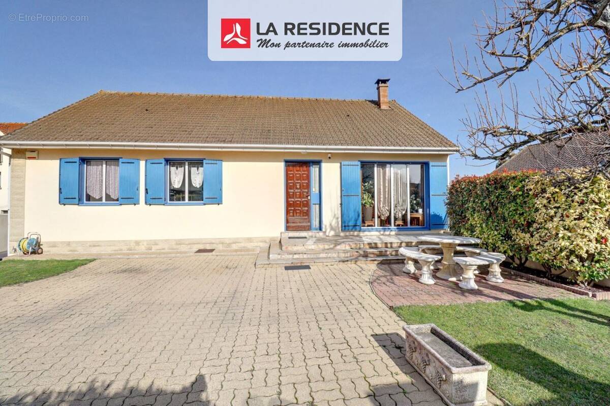 Maison à ECQUEVILLY