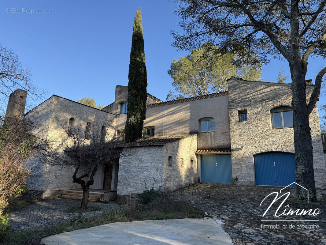 Maison à NIMES