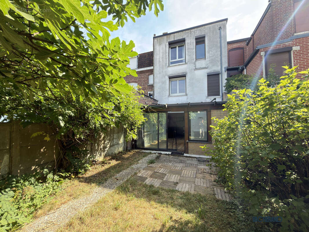 Maison à LA MADELEINE