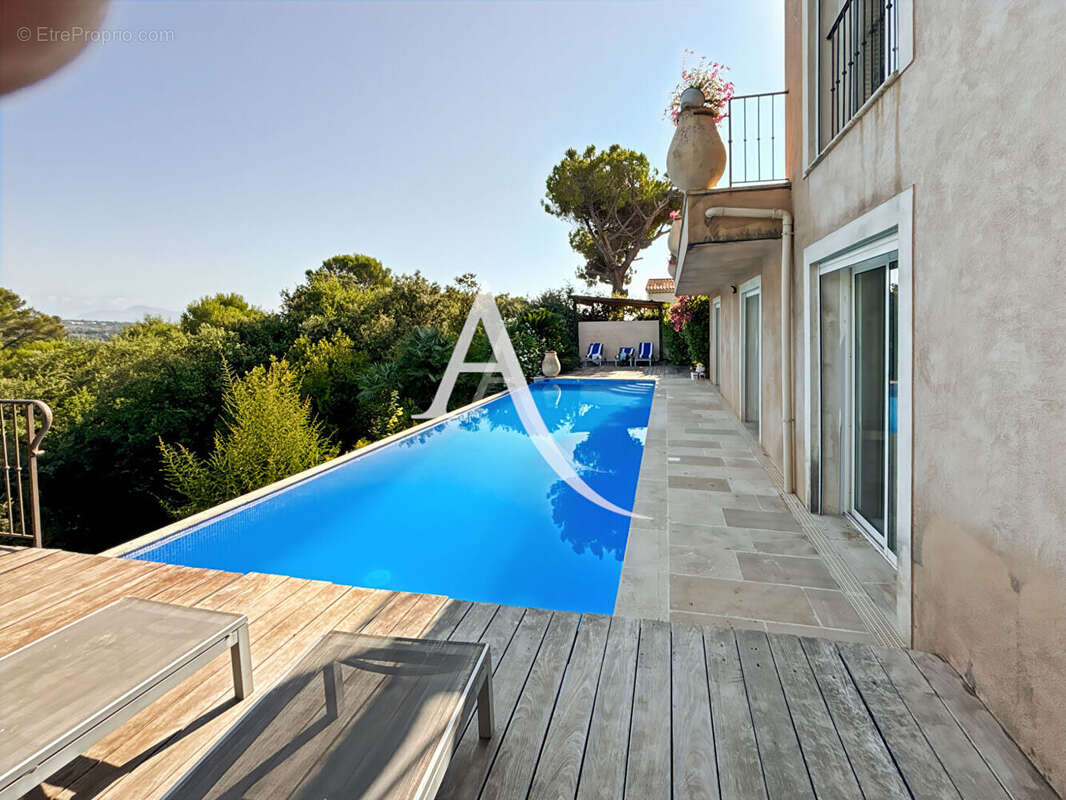 Maison à ANTIBES