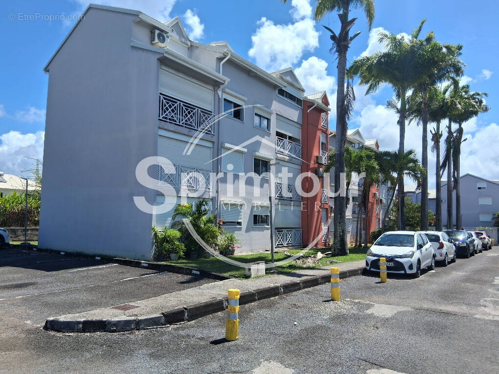 Appartement à BAIE-MAHAULT