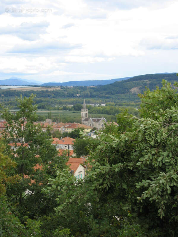 Maison à LARAGNE-MONTEGLIN