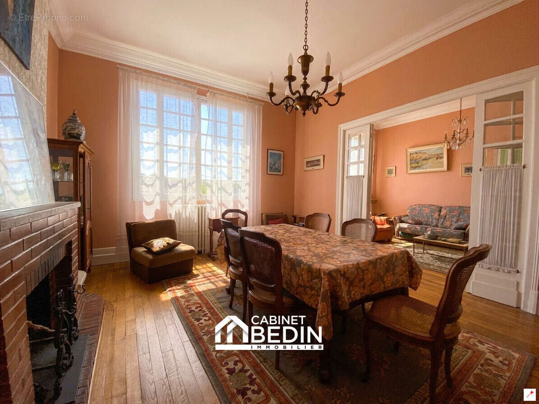 Maison 239 m² à Bordeaux  - photo 2