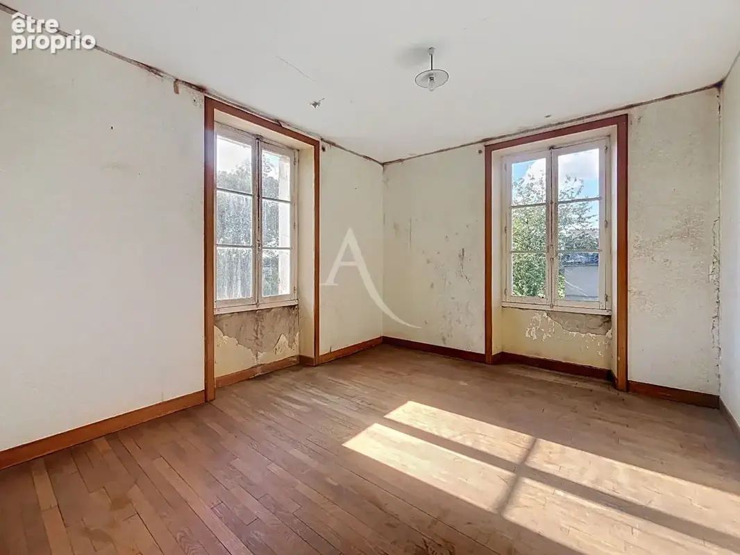 Propriété de caractère avec dépendance et 2,5 hectares ? Un beau potentiel à révéler ! - photo 14