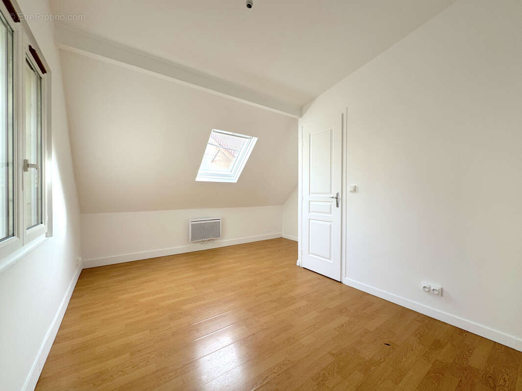 Maison à ASNIERES-SUR-SEINE