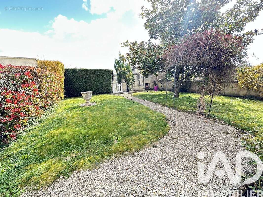 Photo 2 - Maison à MUSSY-SUR-SEINE