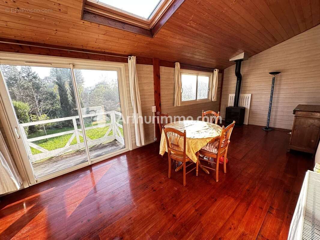 Maison à MONTPON-MENESTEROL