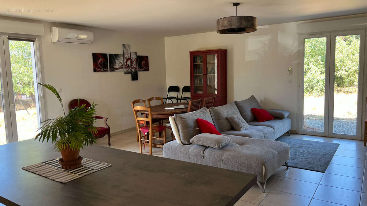 Maison Ste Foy De Peyrolieres 5 pièce(s) 112 m2 - photo 12