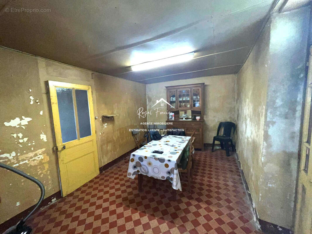 Séjour - Maison à LEUGNY