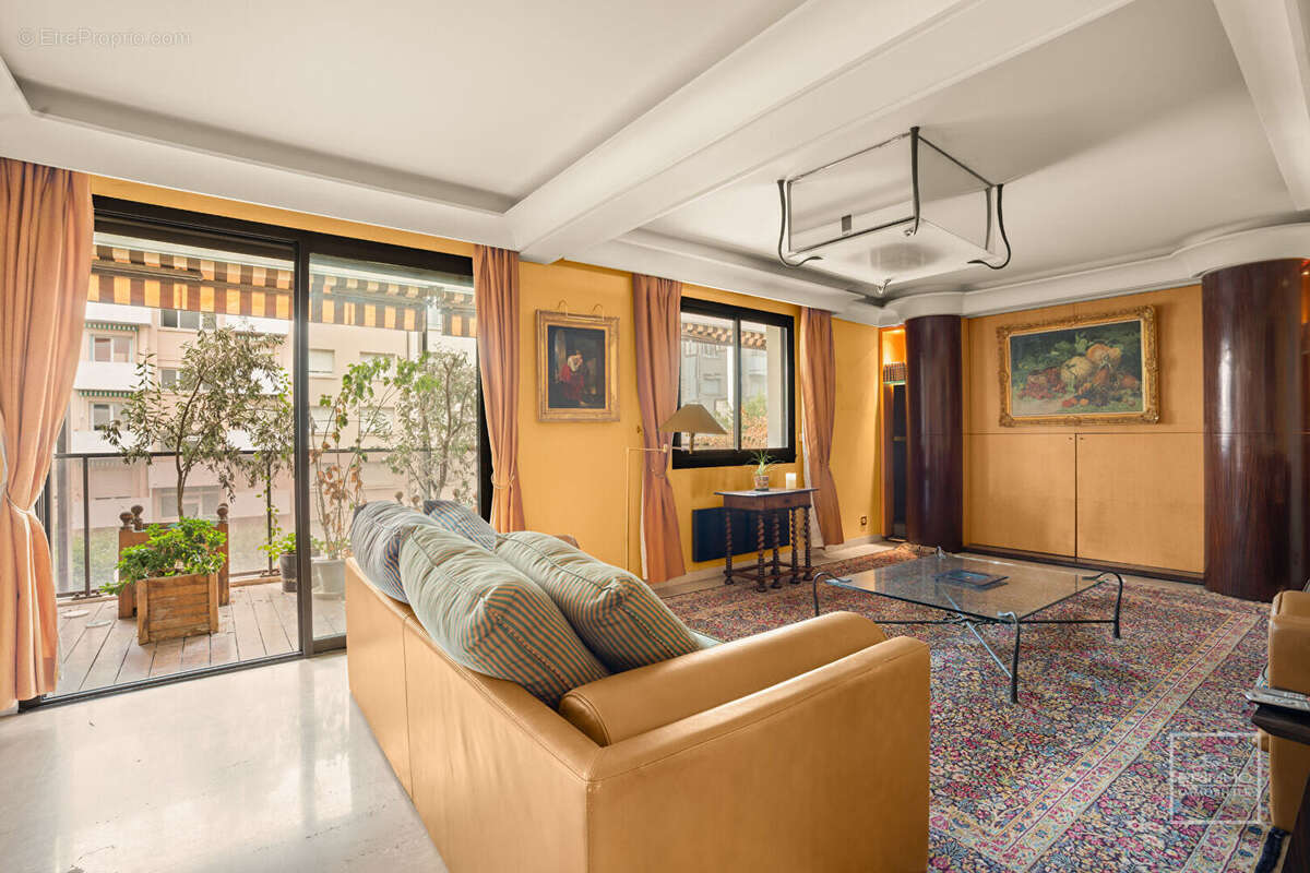 Appartement à LYON-6E