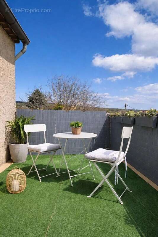 Maison à POURRIERES