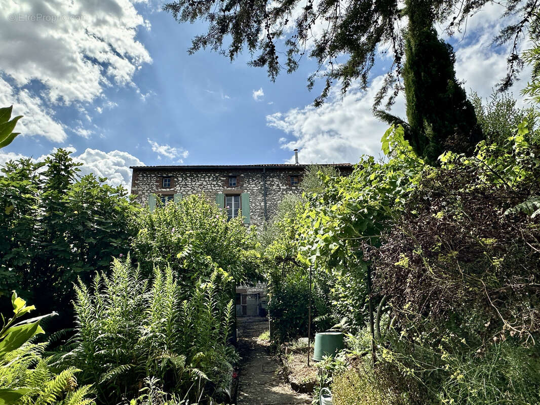 Maison à BLAYE-LES-MINES