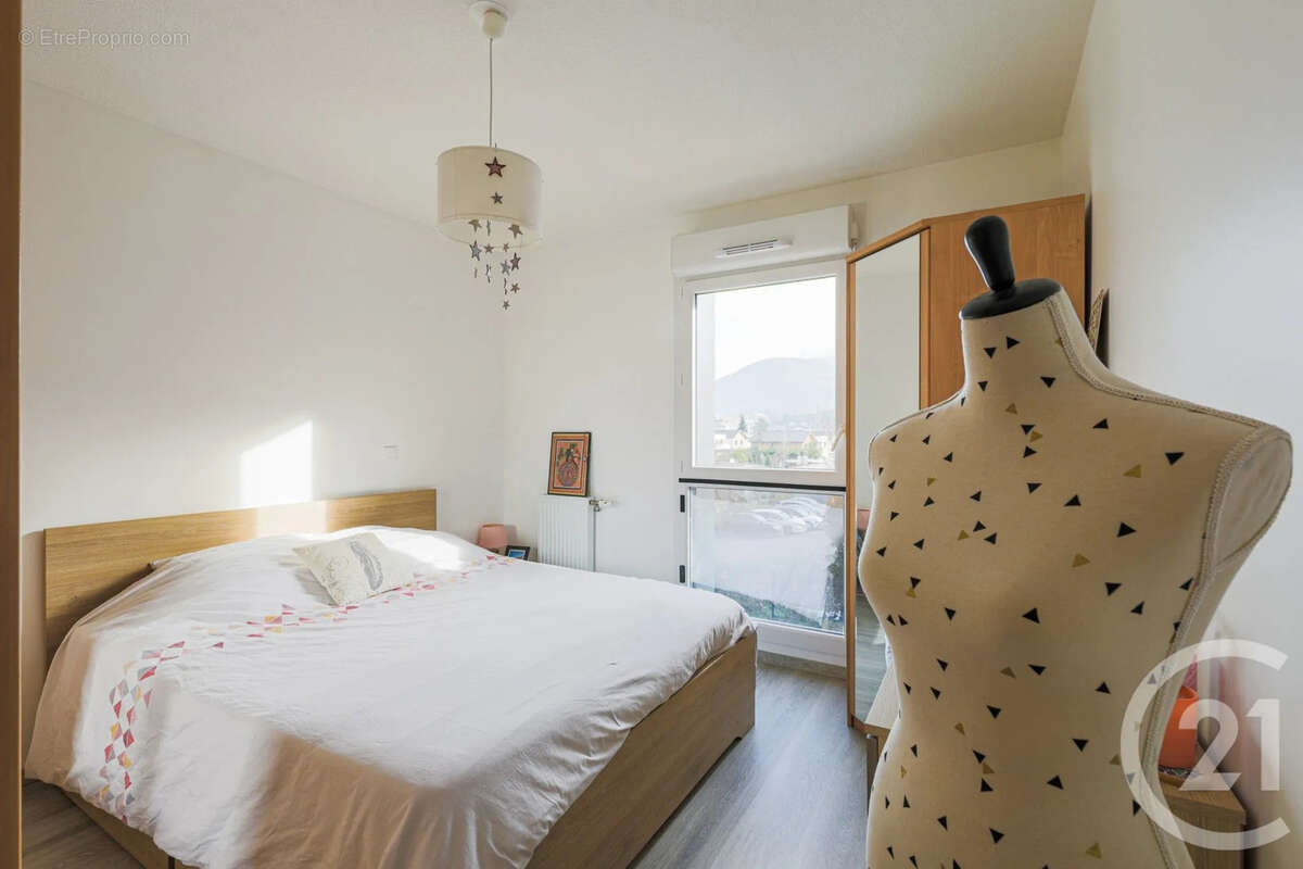 Appartement à BRESSON